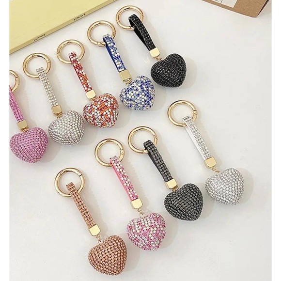 Heart Shape Rhinestone keychain/pendant & fur ball RED/WHITE - Picture 4 of 4